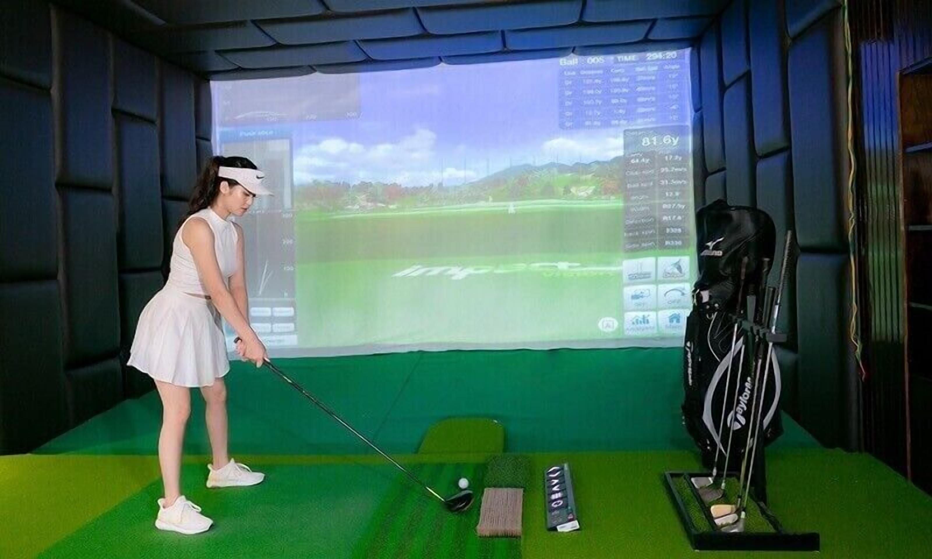 Sân tập golf trong nhà