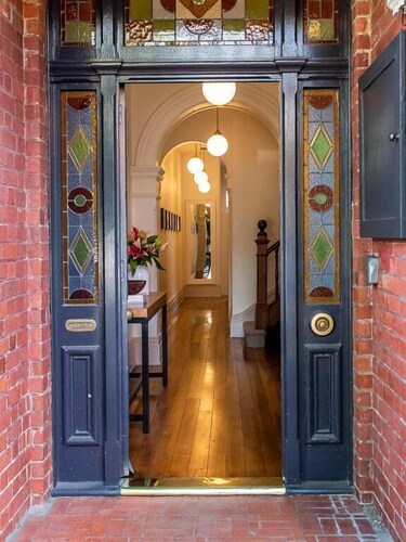 Victoria's Terrace in Beautiful Battery Point