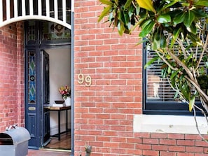 Exterior detail - Victoria's Terrace in Beautiful Battery Point (Hobart City)