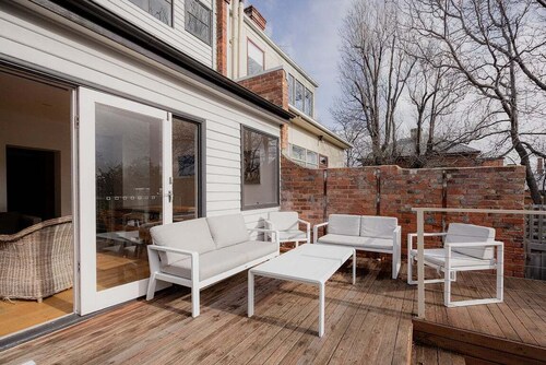 Victoria's Terrace in Beautiful Battery Point