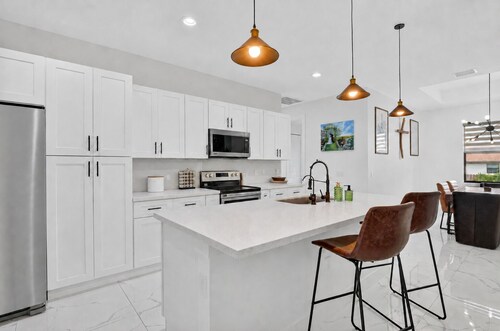 Modern Pet-Friendly Home with Fenced Yard