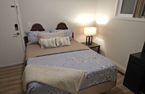 1 Schlafzimmer, Schreibtisch, Bügeleisen/Bügelbrett, WLAN
