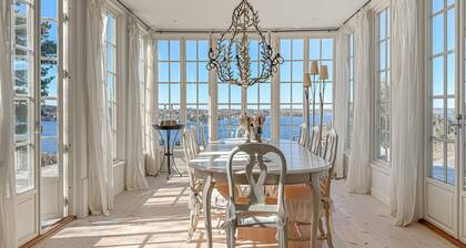 Lovely home in Saltsjöbaden with sauna