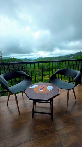 Indian Bungalows: 
Luxury   Elevation   Privacy