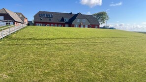 Exterior - Vrbo Property (Langeneß)