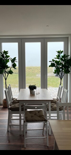 Dining - Vrbo Property (Langeneß)