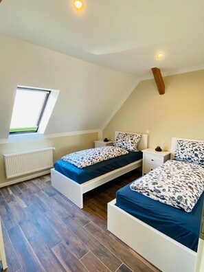 Room - Vrbo Property (Langeneß)