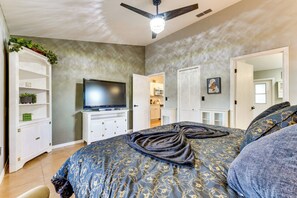 4 Schlafzimmer, Bügeleisen/Bügelbrett, Internetzugang, Bettwäsche