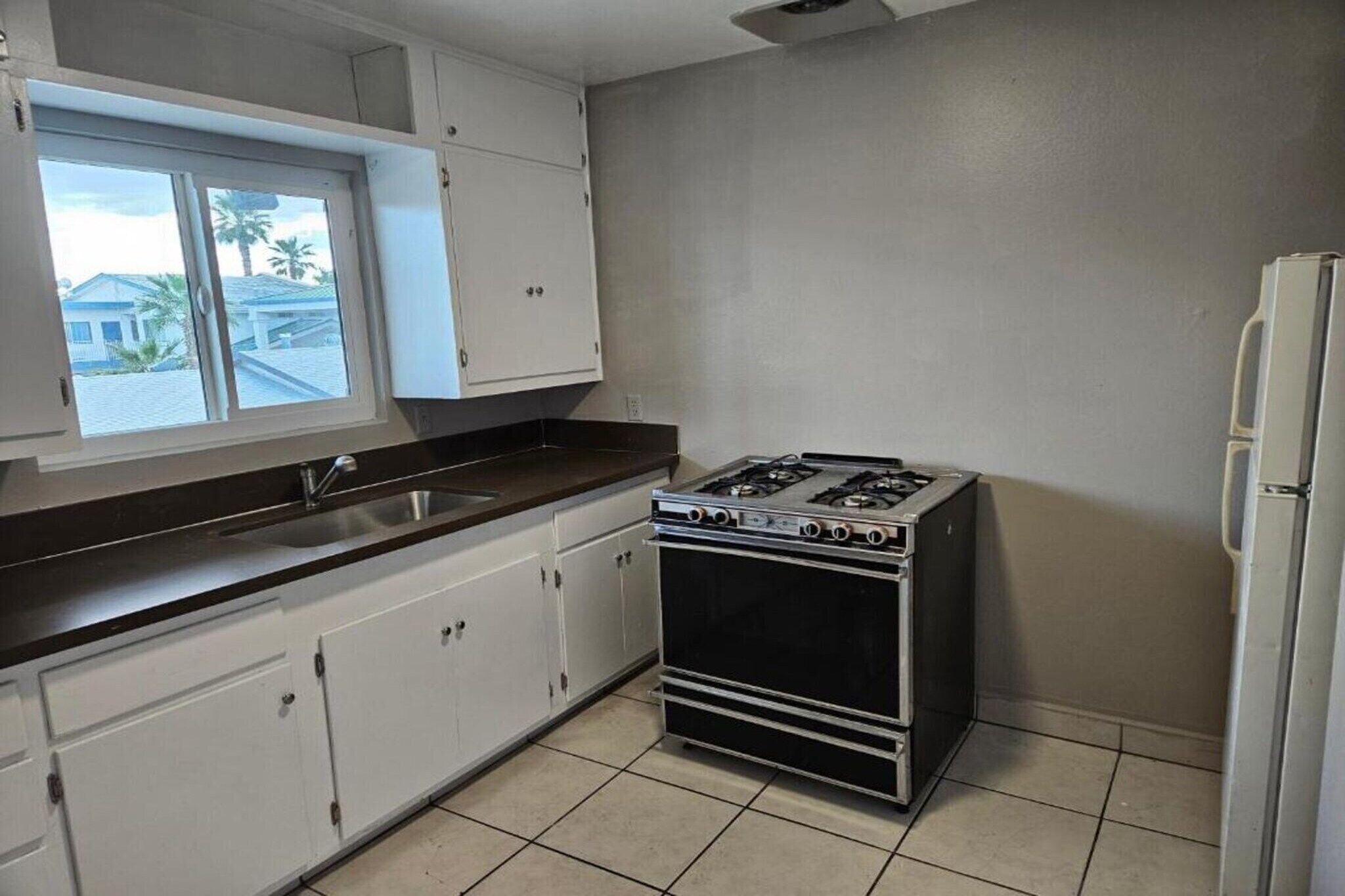Fridge, microwave, coffee/tea maker