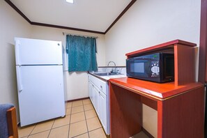 Kühlschrank, Mikrowelle