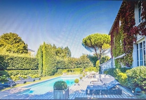 Pool - Vrbo Property (Blois)