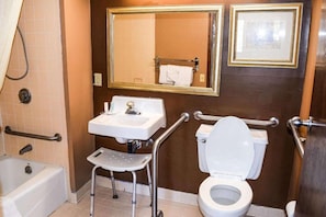 Bathroom - Single Bed Non-Smoking (Richburg, SC)