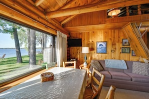 TV, fireplace - Dock Your Boat! Lakefront Lewiston Cabin (Lewiston)