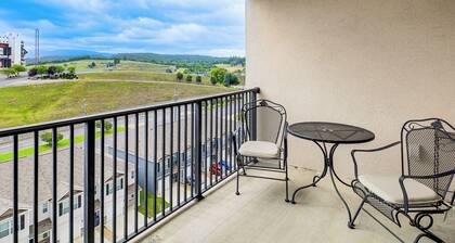 Walk to Bristol Motor Speedway: Race Day Retreat!