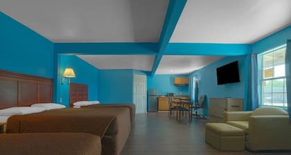 3 Full Bed with Kitchenette