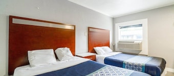 2 Full Beds|Non-Smoking