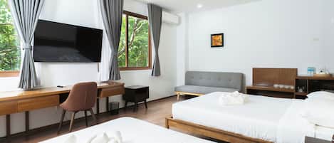 Deluxe Double Room, Garden View