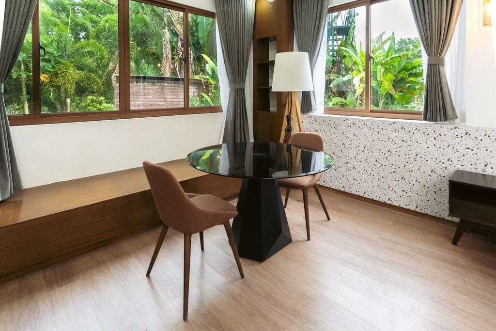 Suíte lua de mel, vista para o jardim | Opções para refeição