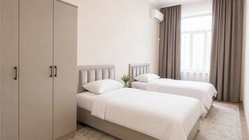 Basic Double or Twin Room, City View