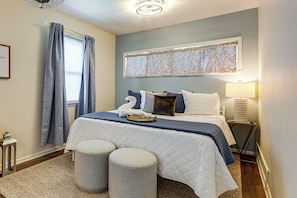 Iron/ironing board, Internet, bed sheets - Loveland Retreat w/ Hot Tub Near Downtown + Trail (Loveland)