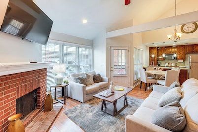 Quiet Jackson Condo: Near Hospitals & Colleges