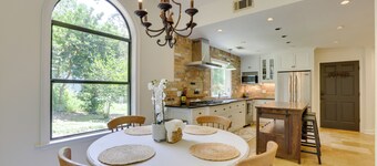 3 Mi to Dtwn! Quiet Tallahassee Gem w/ Lush Patio