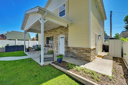Walk to Dtwn South Bend! Charming Guest House