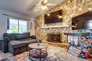 Fernseher, Kamin, Videospiele