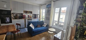 House - Charmant 1BR rue Br zin Montparnasse 5 min (Paris)