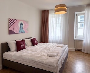 Desk, laptop workspace, free WiFi - Miki Stays - 200m zum Prater (Vienna)