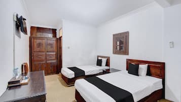 Desk, free WiFi, bed sheets