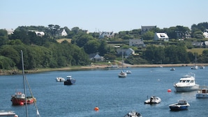 Marina - Stone house in Brittany by the sea (Lannilis)