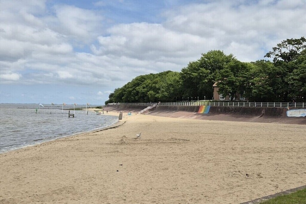 Strand