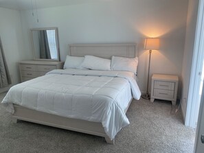 4 Schlafzimmer, Bügeleisen/Bügelbrett, WLAN, Bettwäsche