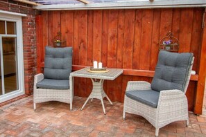 Terrace/patio - Holiday apartment at Greetsieler Tief (Krummhörn)