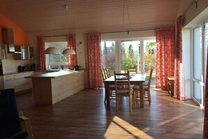 Dining - Holiday home with 2 bedrooms (Neuenkirchen)