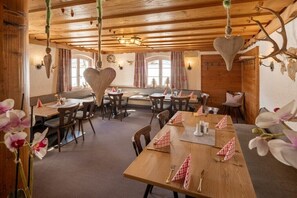 Dining - Holiday apartment in Bolsterlang with Wi-Fi (Bolsterlang)