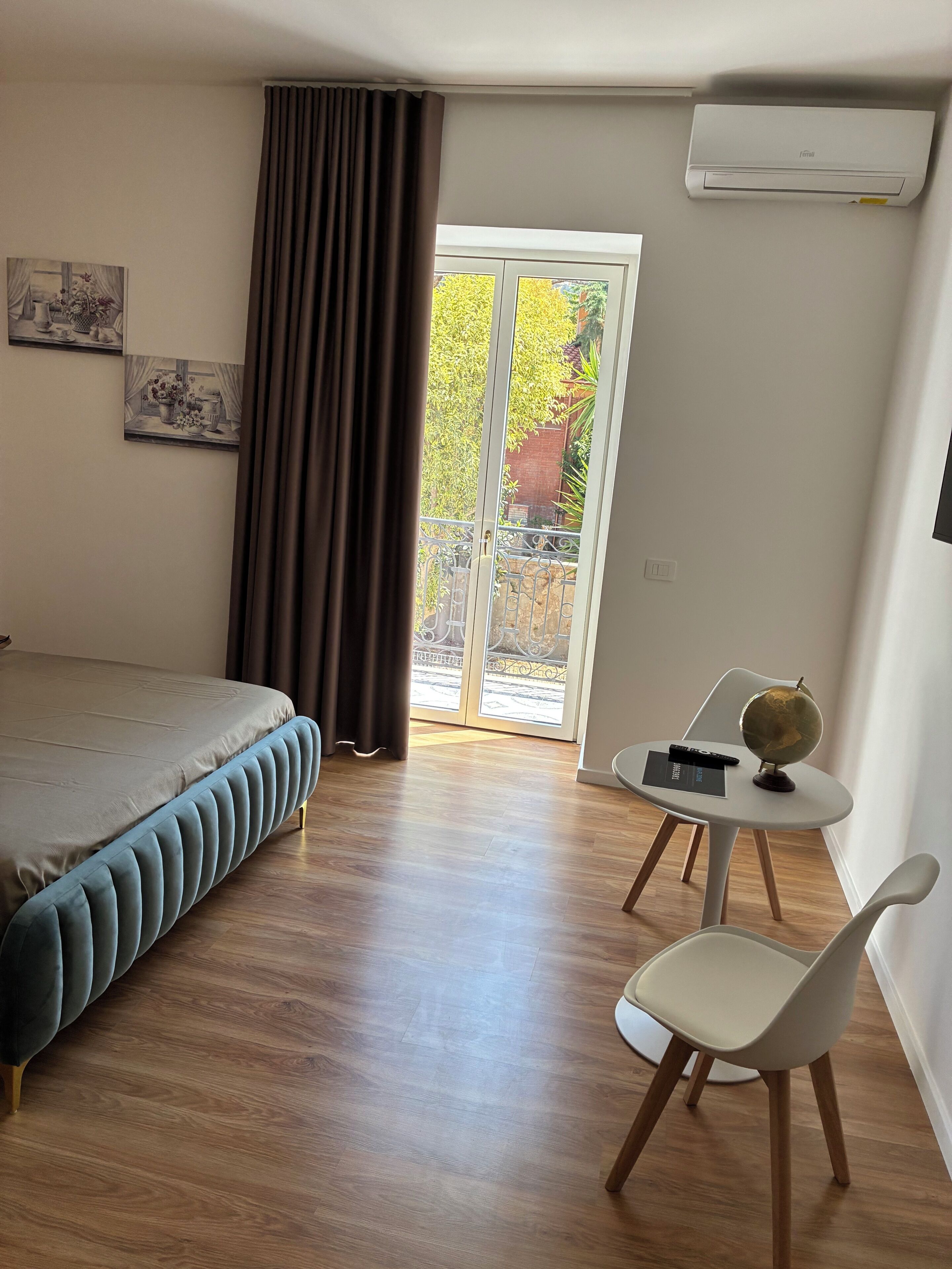 4 bedrooms, WiFi, bed sheets