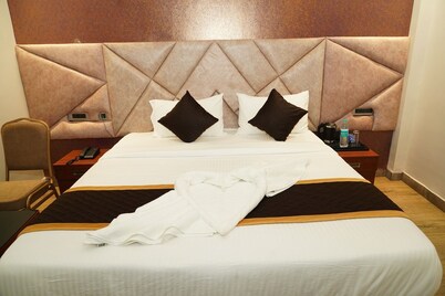 G Grand Inn