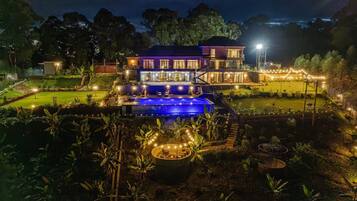 Casa, vistas a la montaña | Zona de estar