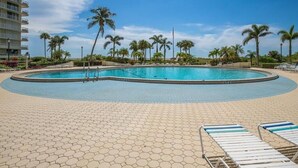 Opvarmet pool