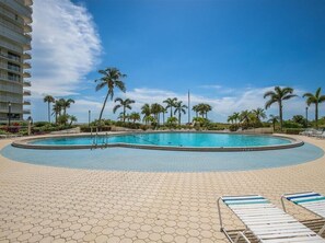 Beheizter Pool