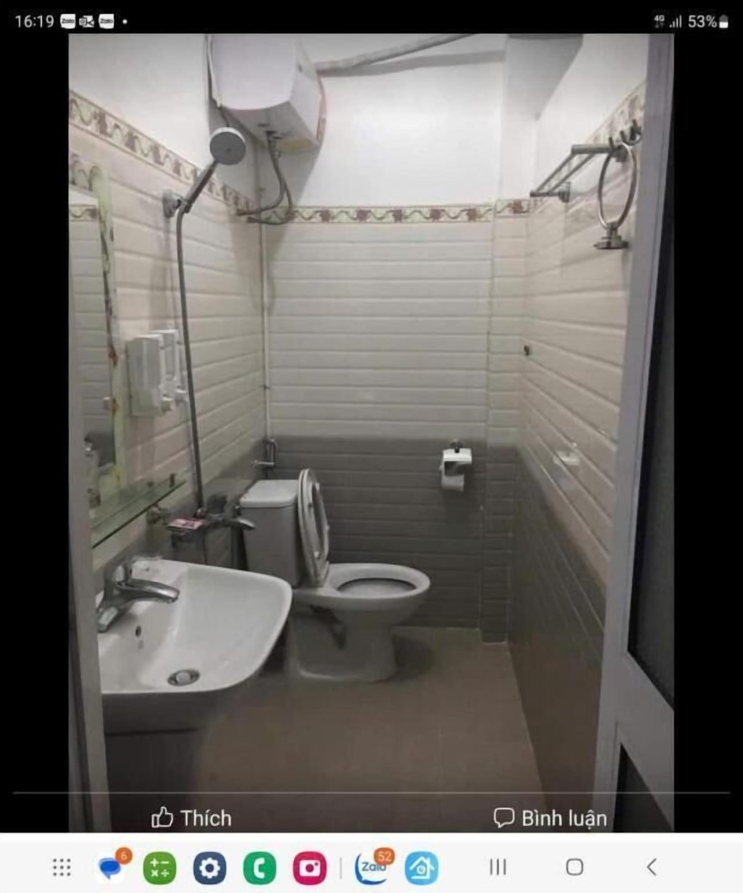 Estudio básico | Baño | Pantuflas 