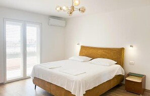 Free WiFi - Amazing apartment in Makarska with WiFi (Makarska)