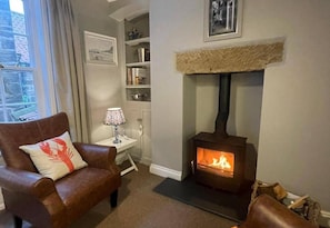 Fireplace - Roseworth Cottage Sleeps 6 & Bistro Patio (Whitby)