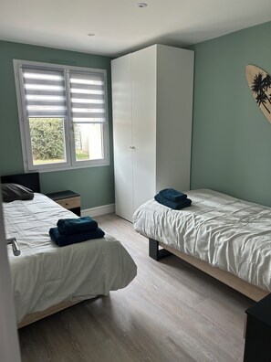 Iron/ironing board, WiFi, bed sheets - Vrbo Property (Longeville-sur-Mer)