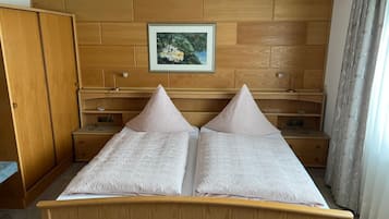 Bügeleisen/Bügelbrett, WLAN, Bettwäsche