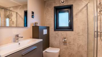 House | Bathroom