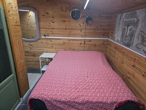 Room - Vrbo Property (Roquefort-les-Pins)