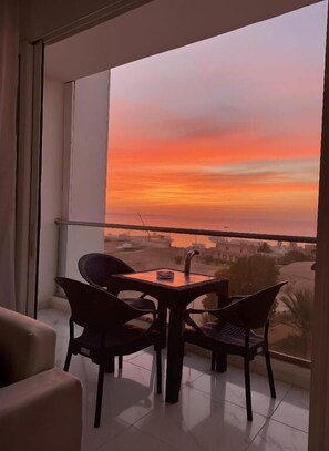 Dining - Seaview Rooftop Pool 80M to Beach (Red Sea Governorate)